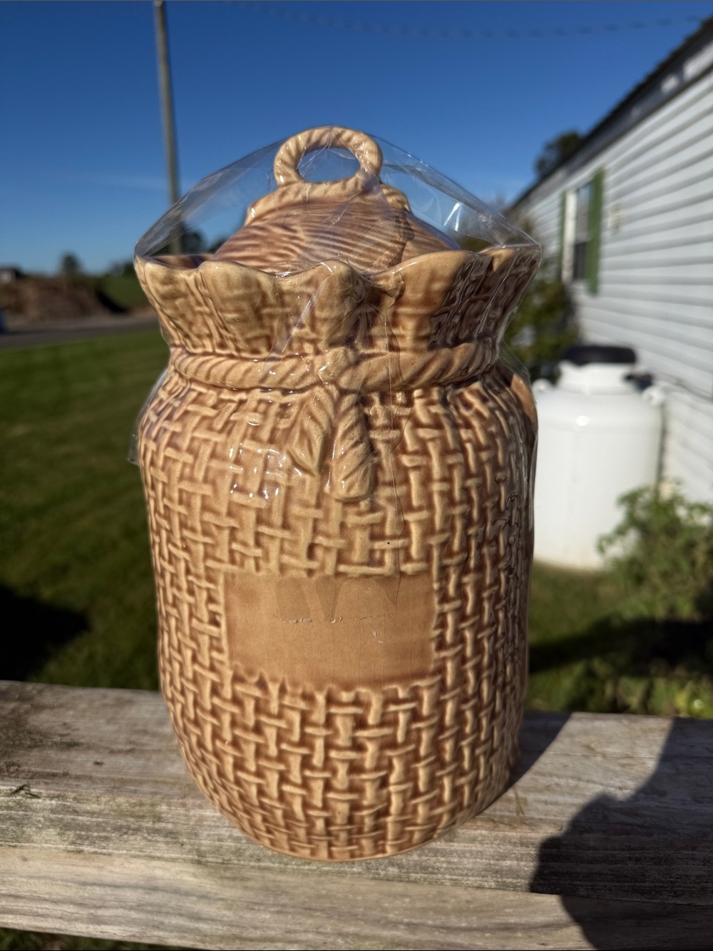 Ceramic Woven-Texture Beige Pantry Canister with Lid